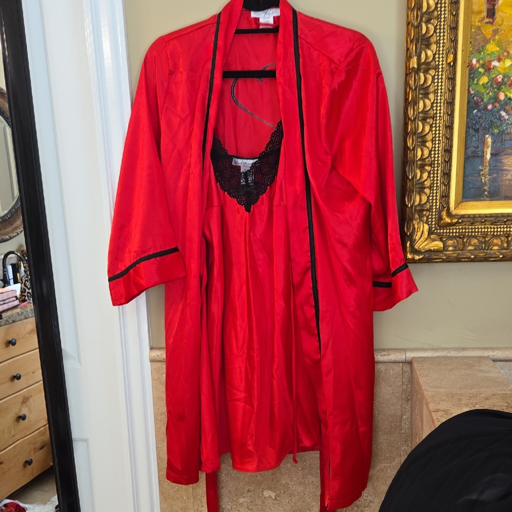 Elegant Red Women's Robe and Nightgown Set